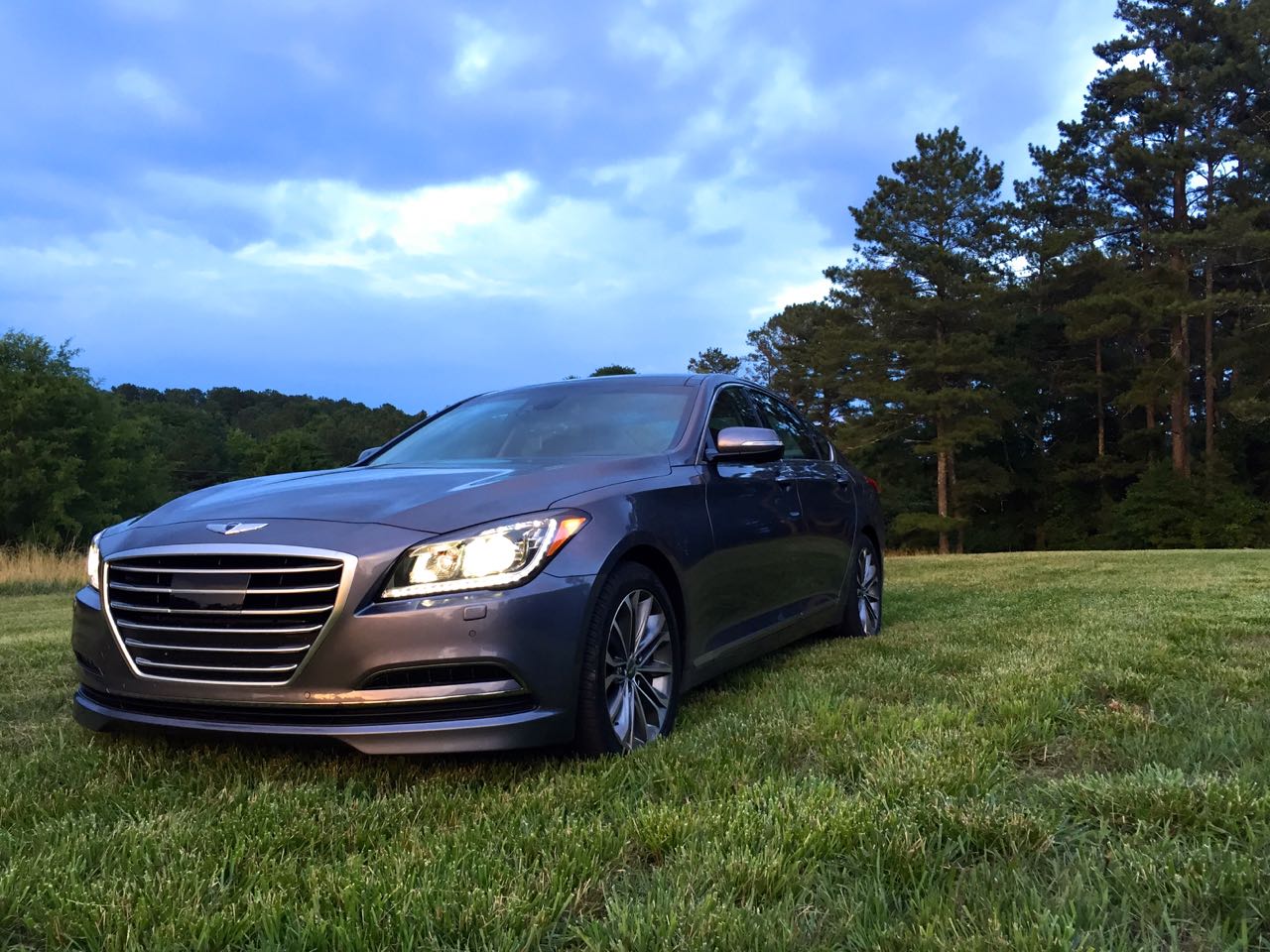 2015 Hyundai Genesis 3.8 V6 Review