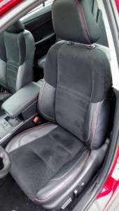 2015 Toyota Camry XSE driver's seat