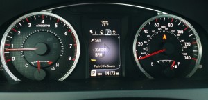 2015 Toyota Camry XSE speedometer