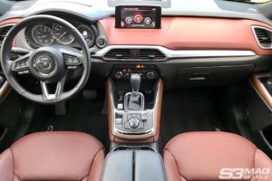 Mazda CX-9 interior dash