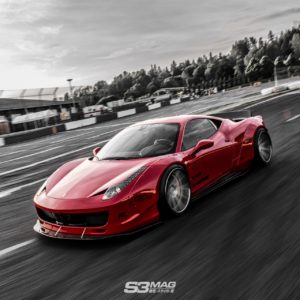 red Ferrari 458