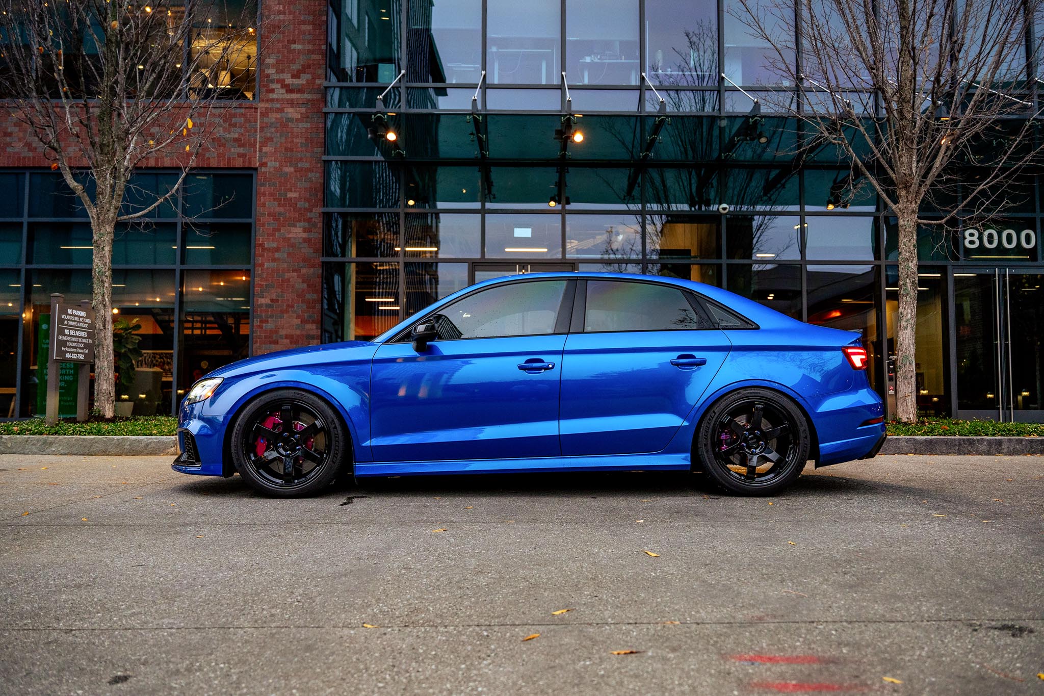 blue Audi RS3