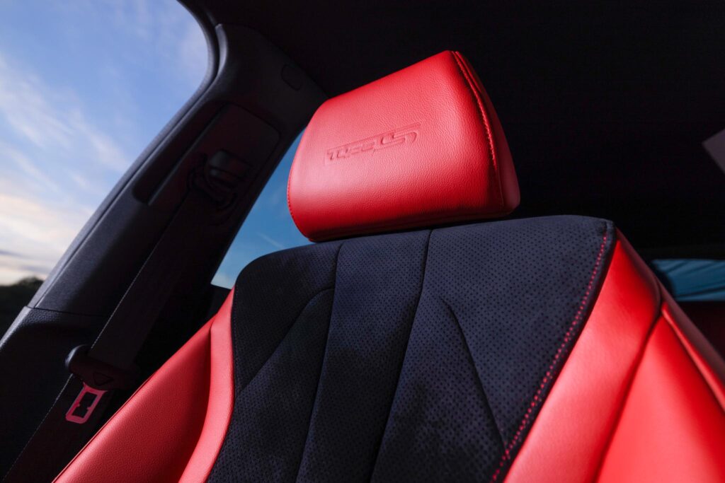 Integra Type S seats