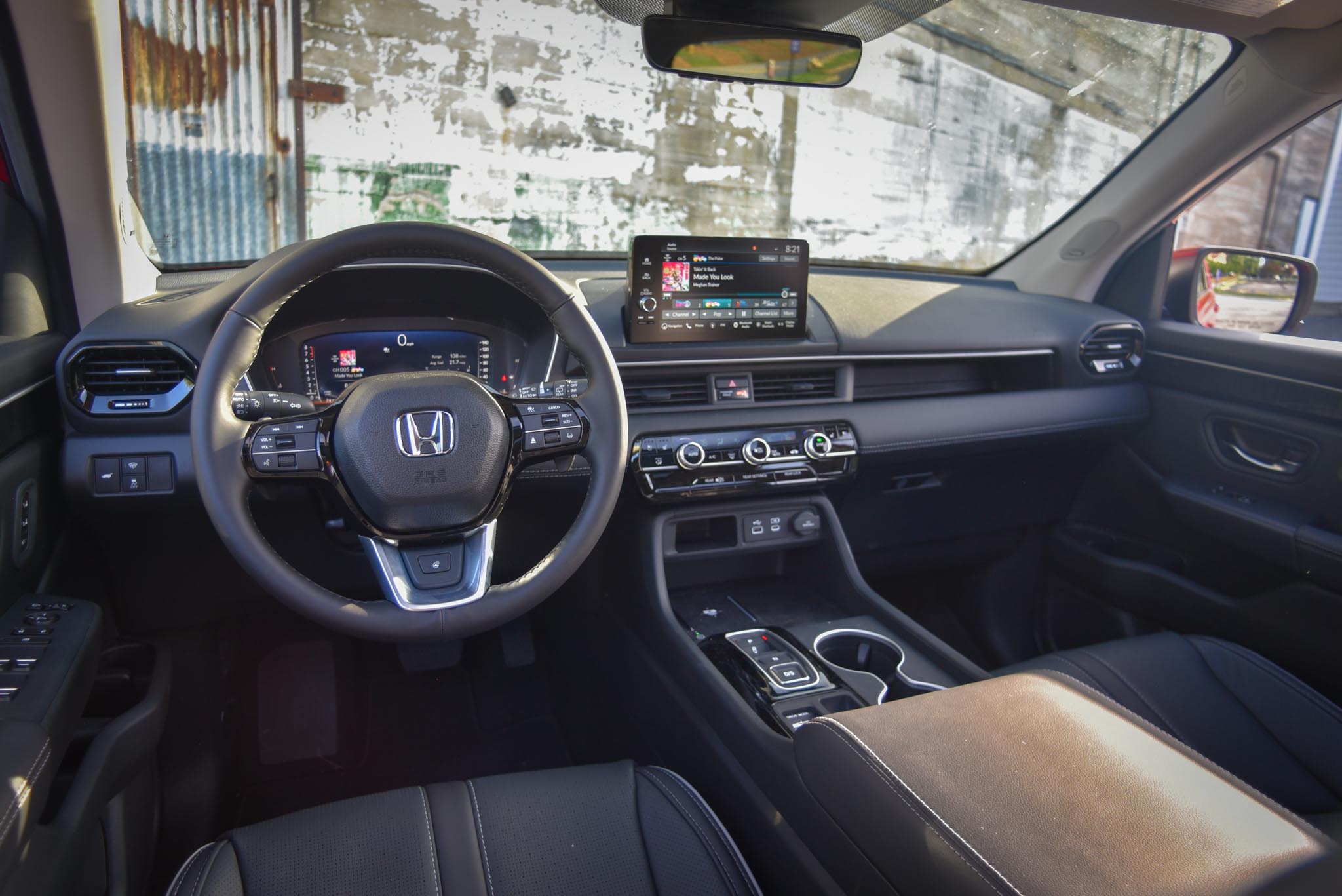 2024 Honda Pilot interior