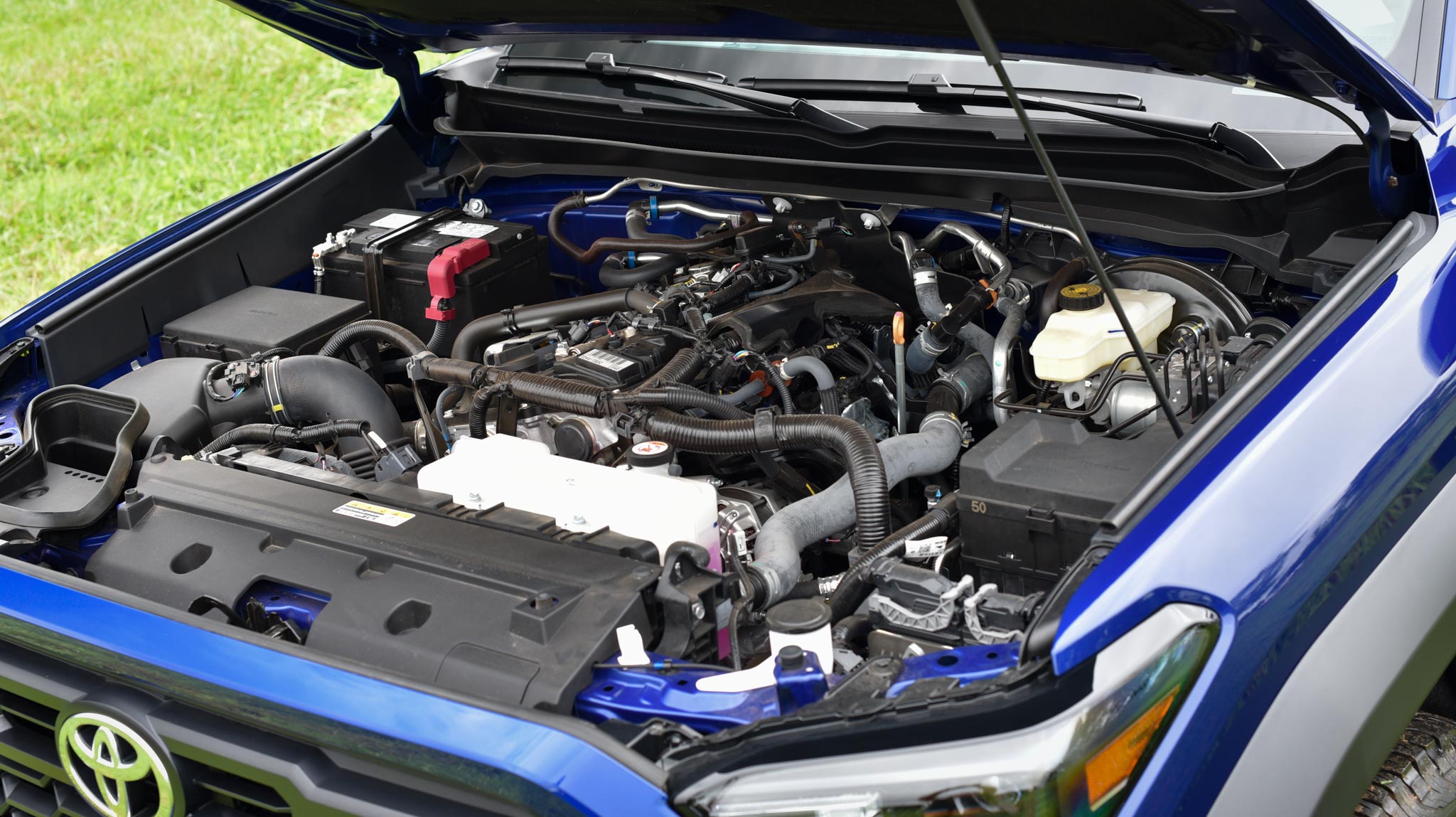 Toyota Tacoma 2.4 turbocharged engine without hybrid