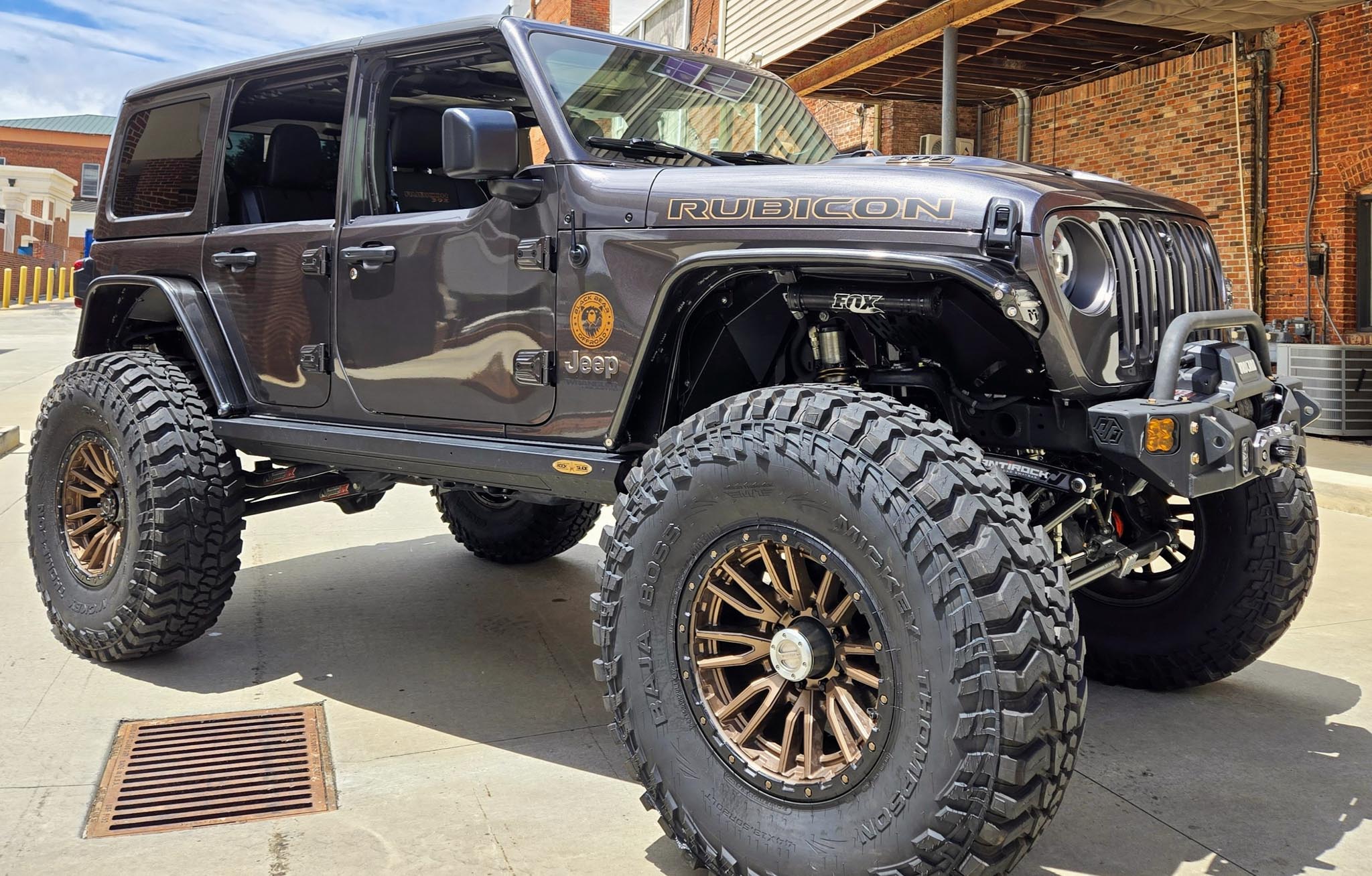 Black Bear Off-Road built 392 Jeep with 7 inch lift on 44s Jeepin Bubba Buford GA