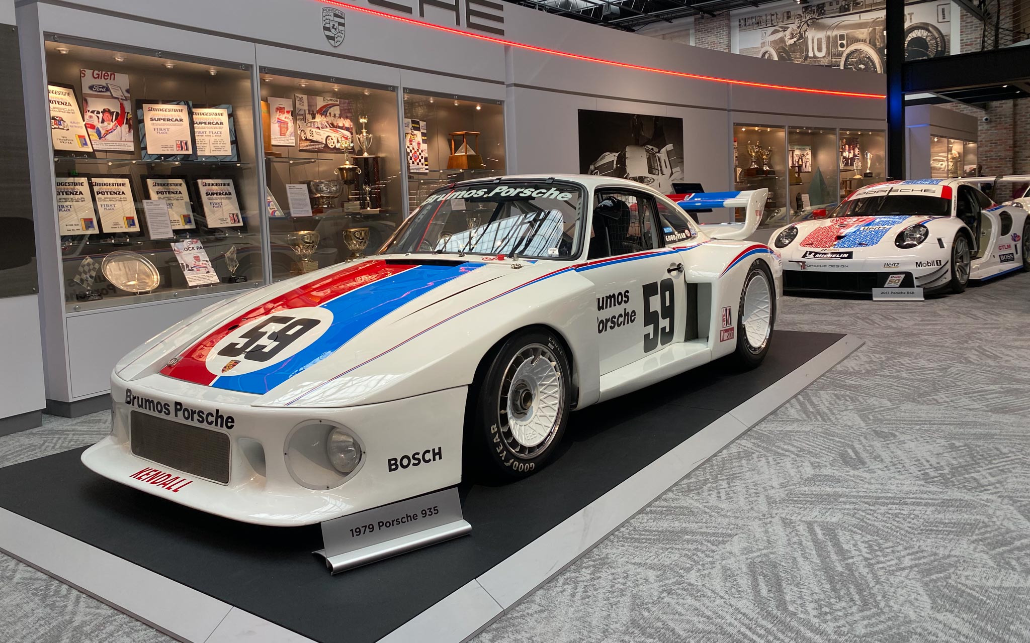 Porsche 935