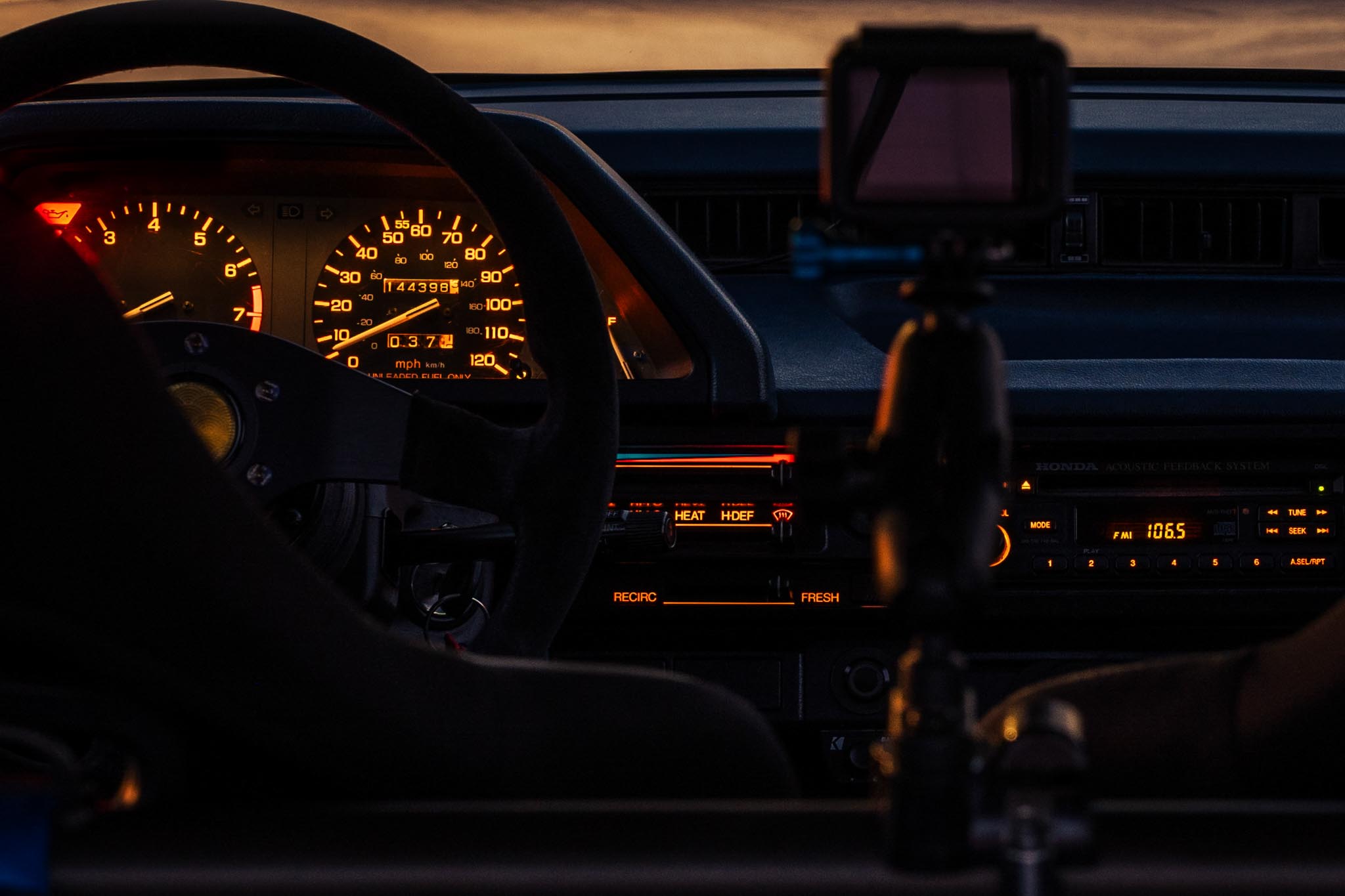 80s car sunset gauges