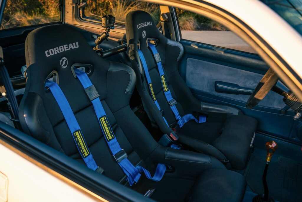 Honda Civic EA Hatch interior corbeau seats