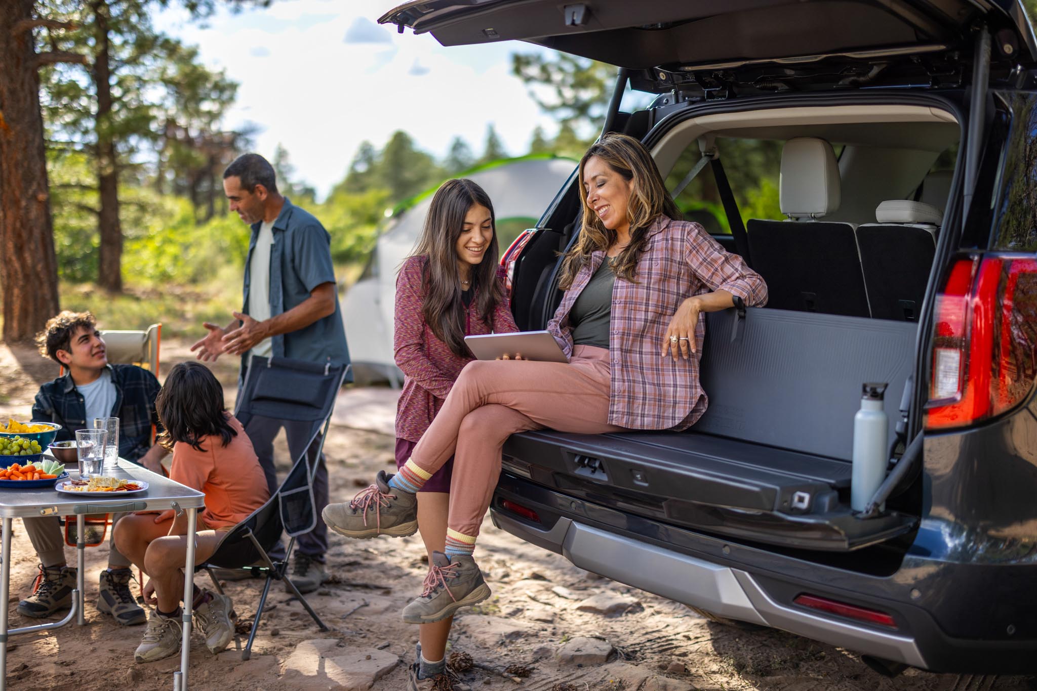 2025 Ford Expedition tailgate