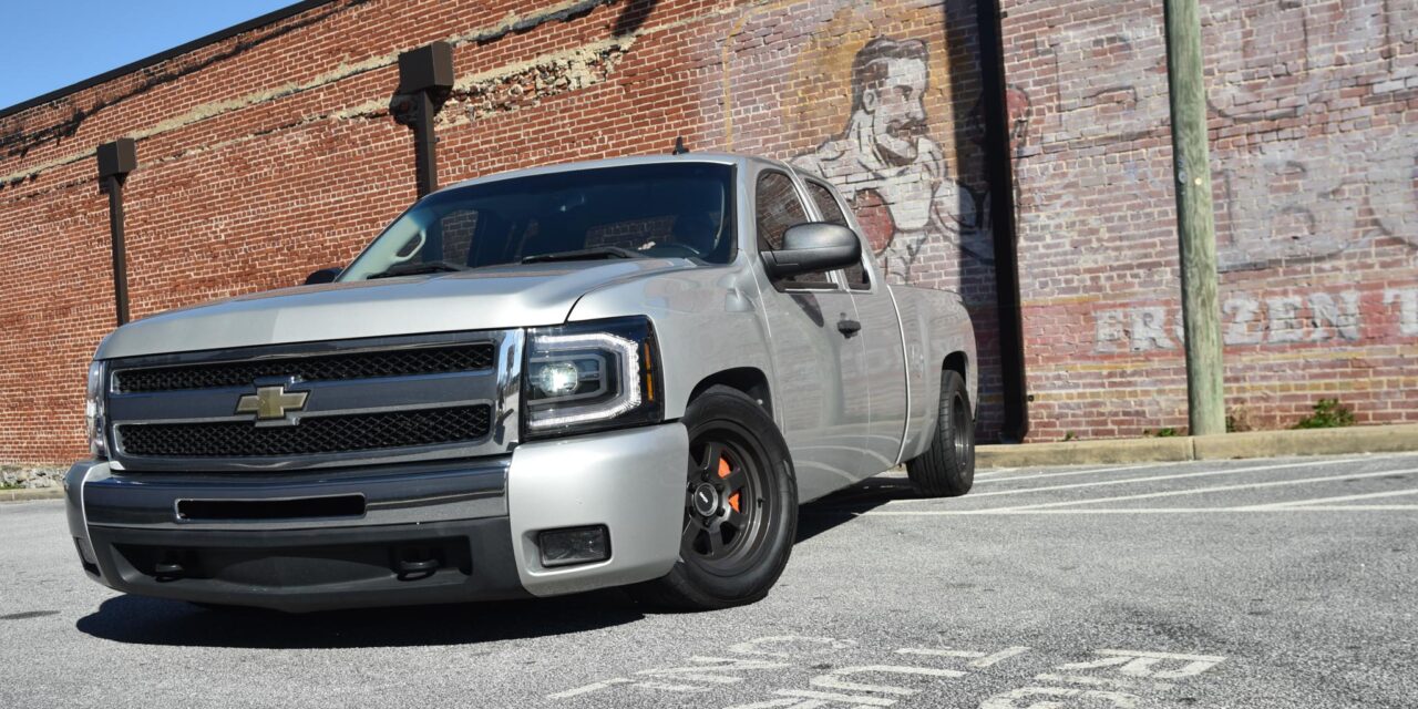 KnKut Silverado – Wilwood big Brakes in Orange!