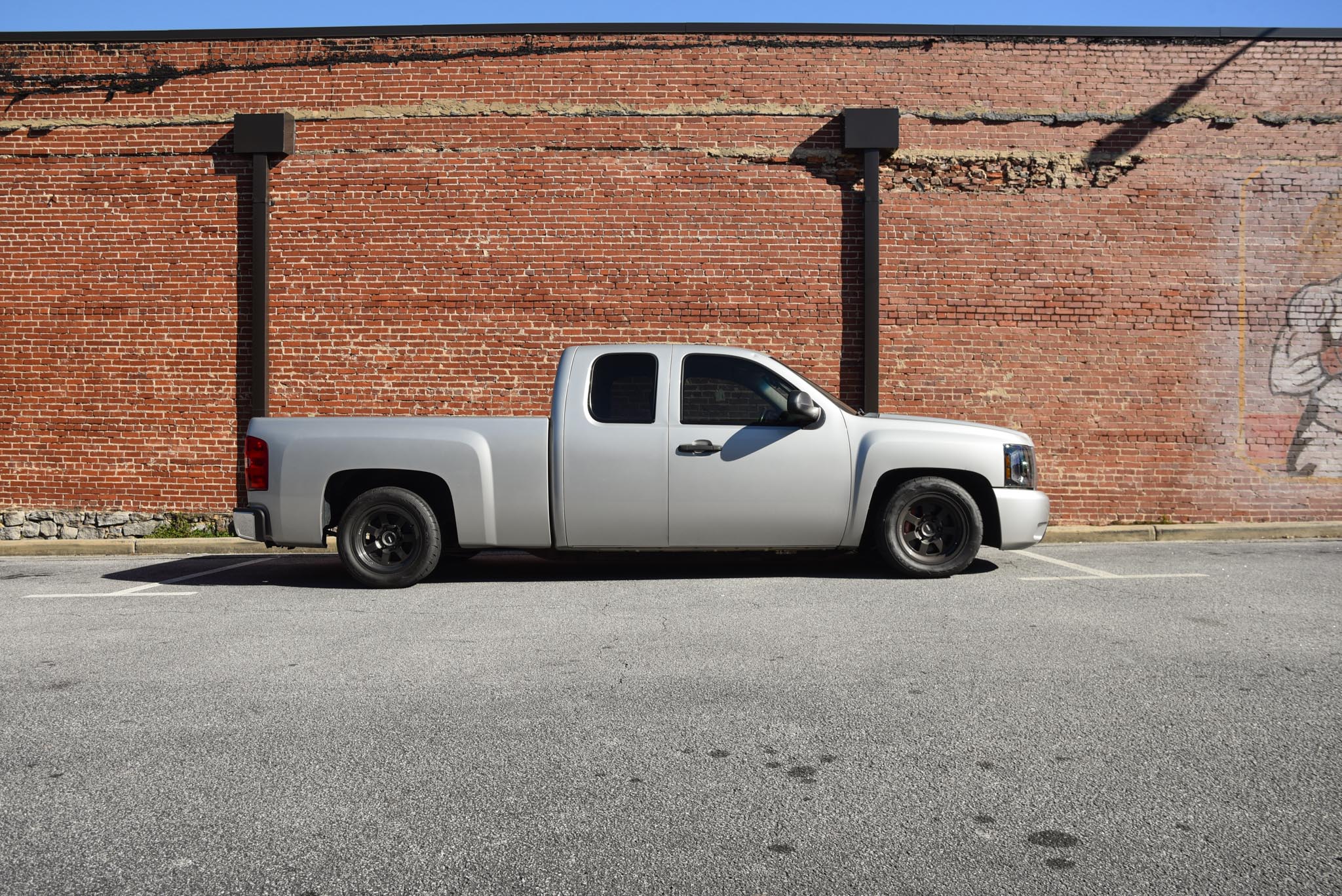 lowered 2nd gen Silverado