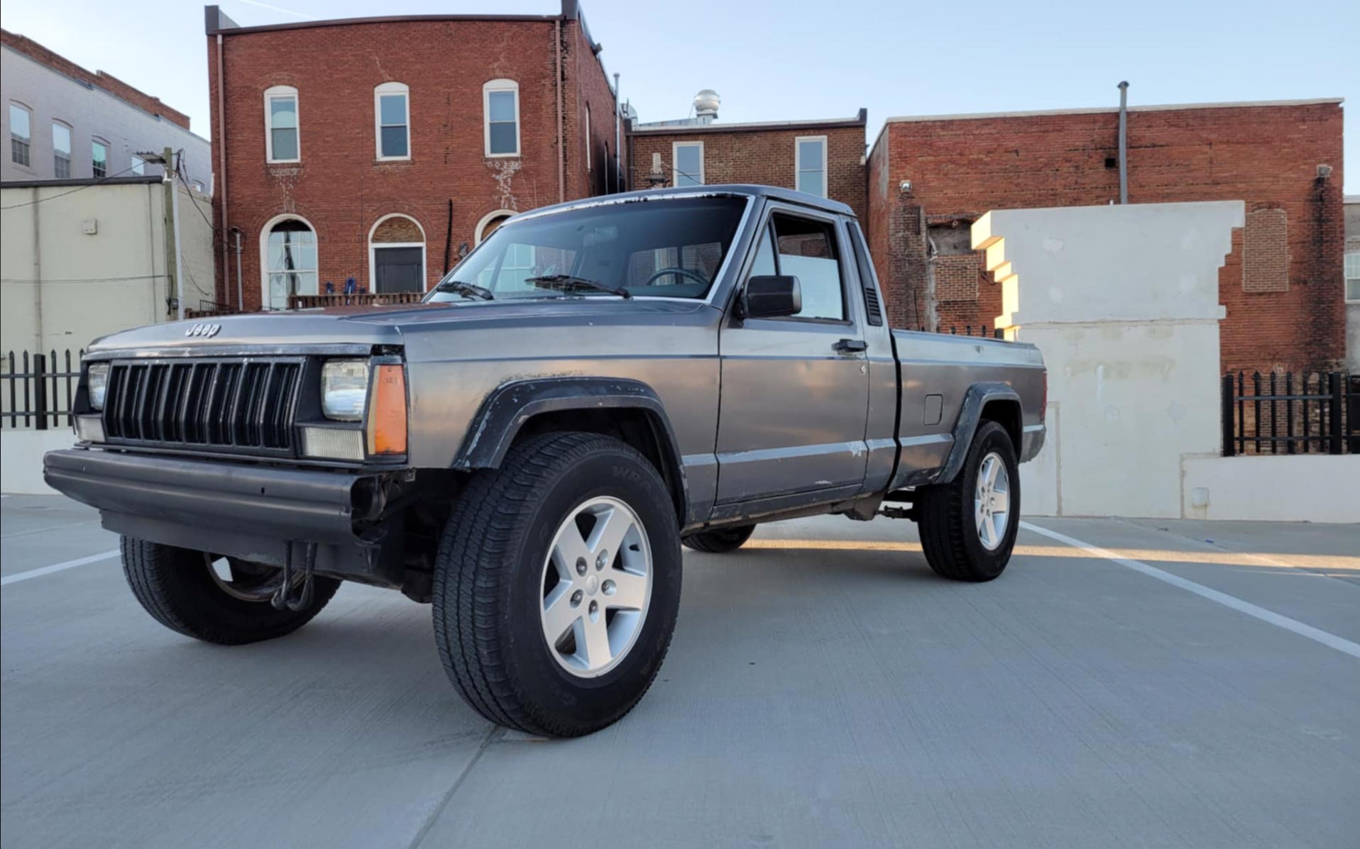 Jeep Comanche MJ