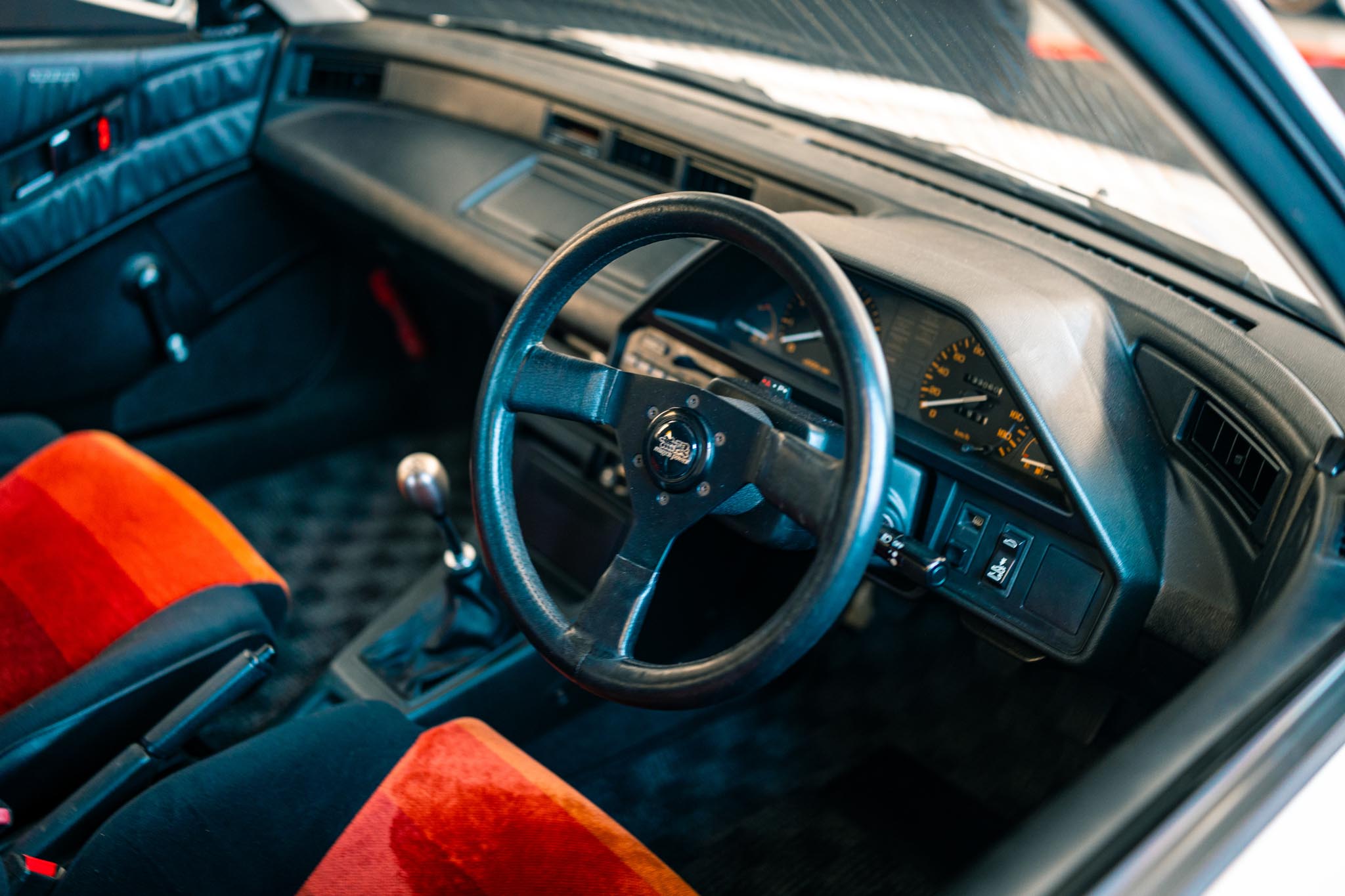 85 CRX interior