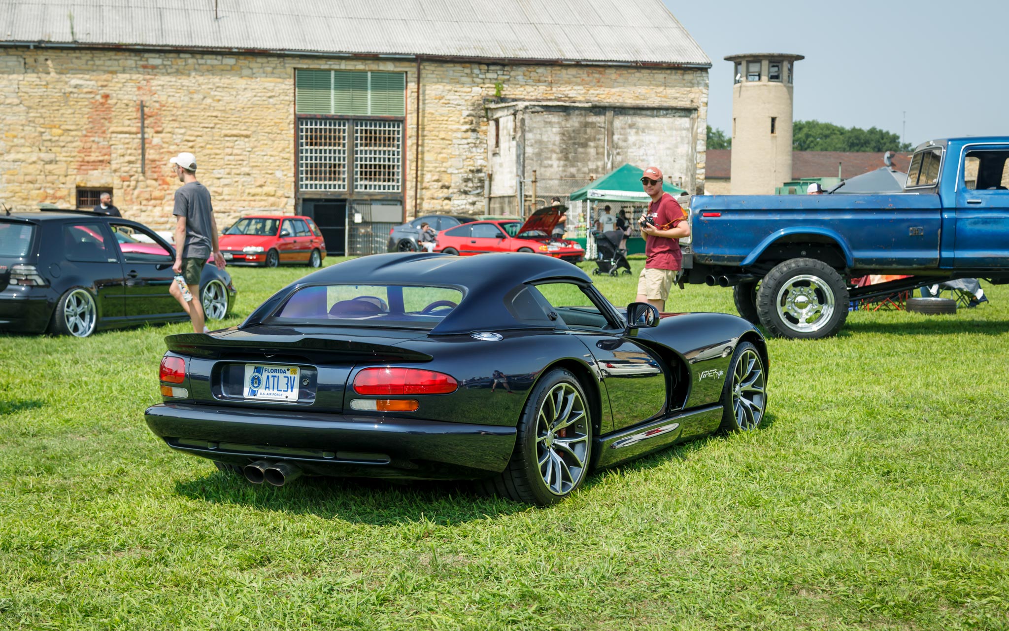 90s Viper