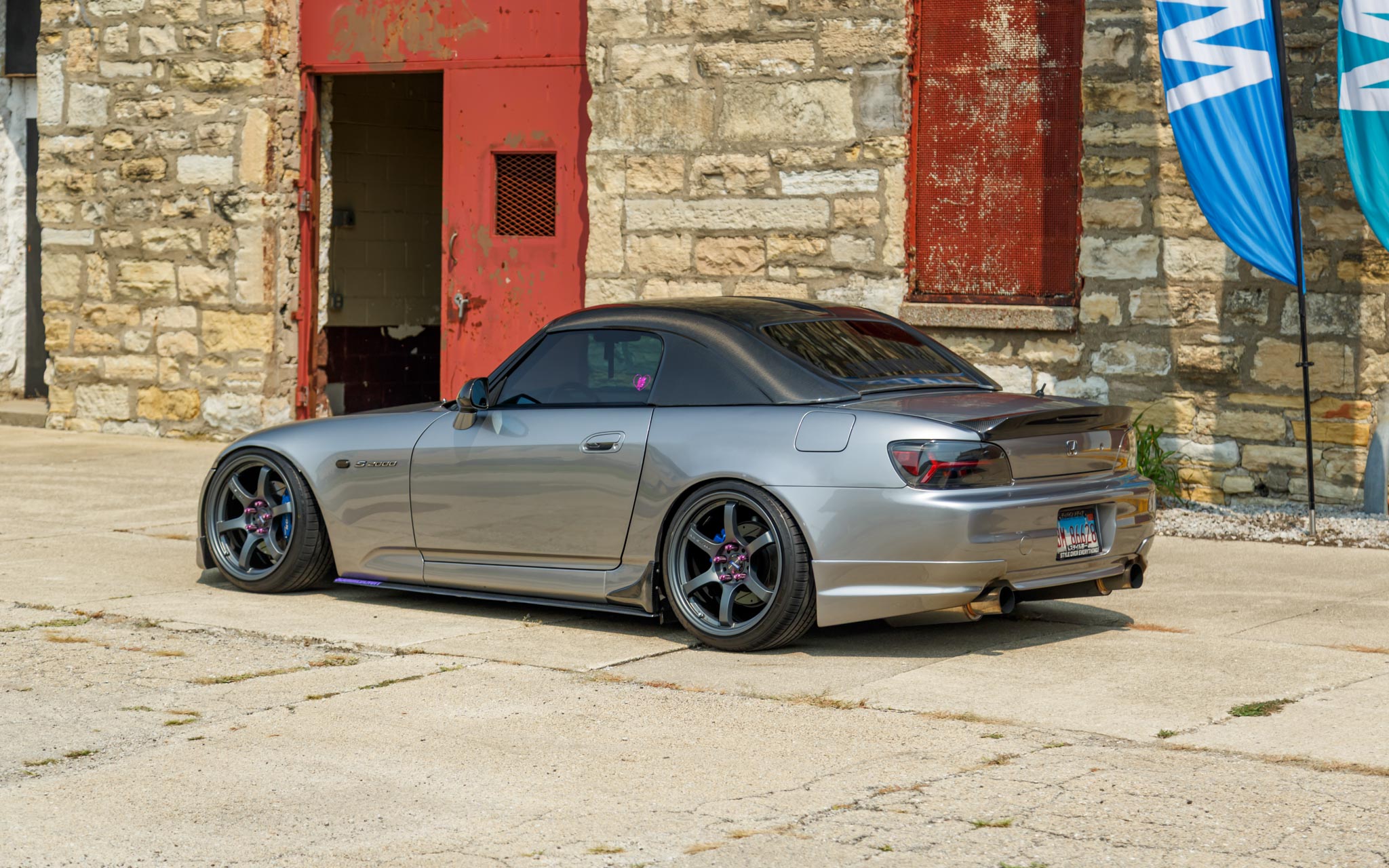 S2000