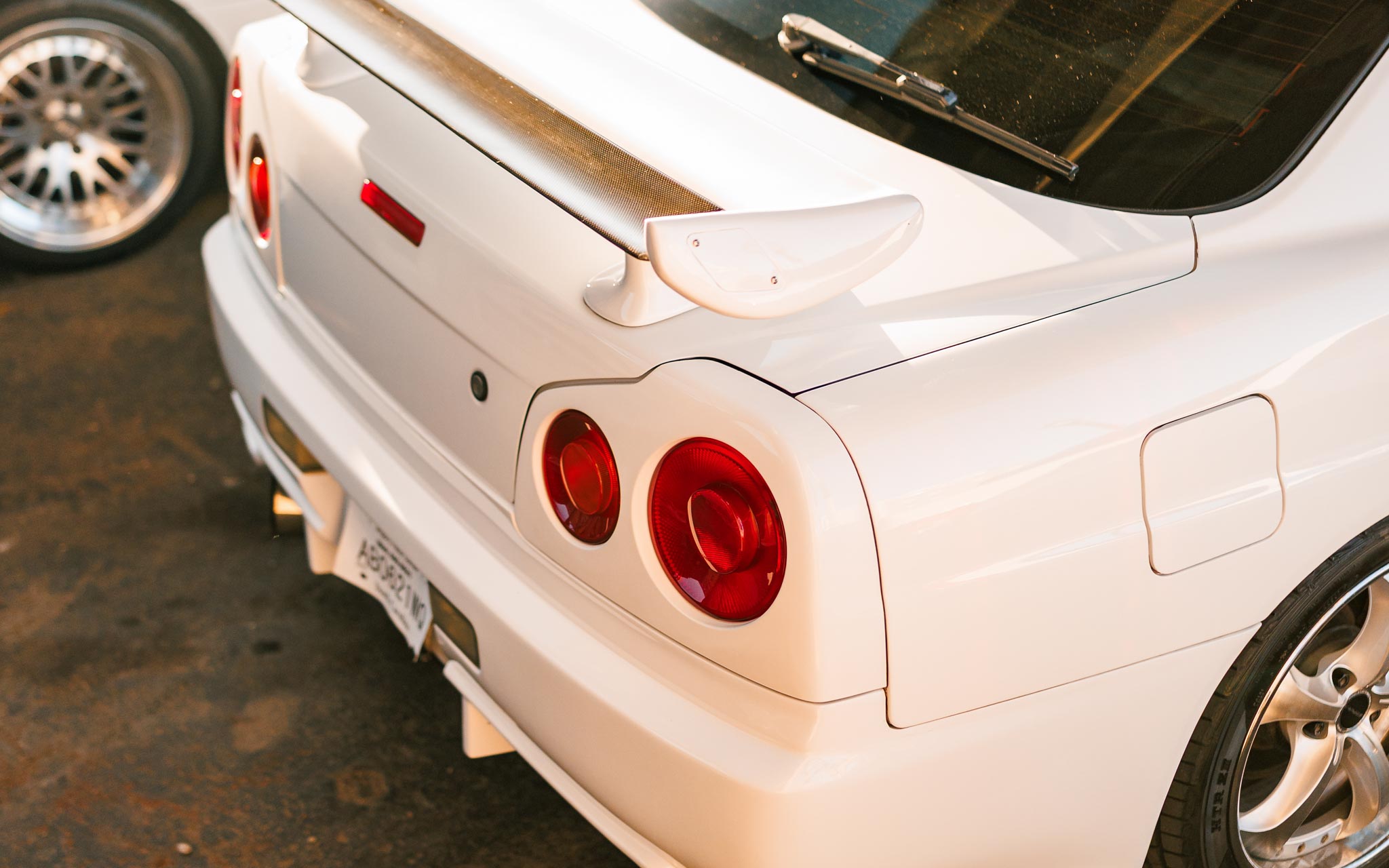 R34 taillights