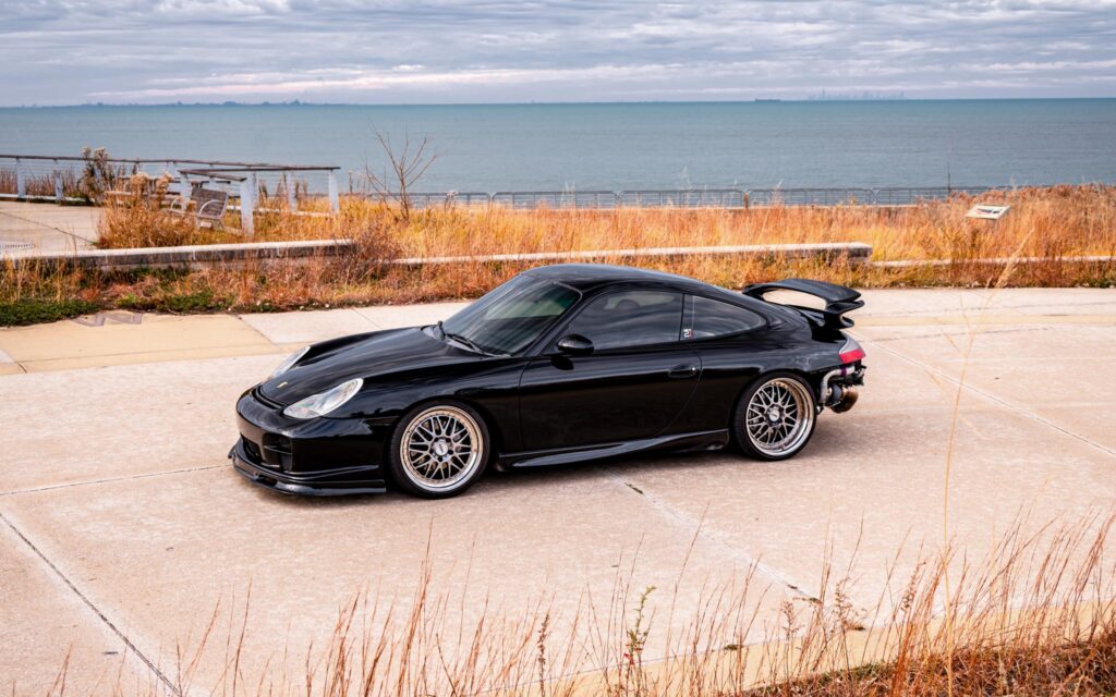 black Porsche 996
