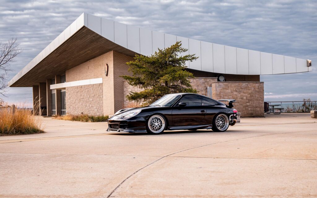 Black Porsche 911 996