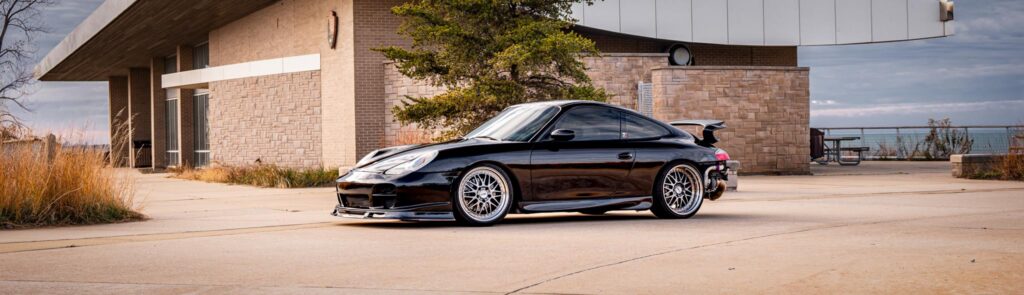 Black Porsche 911