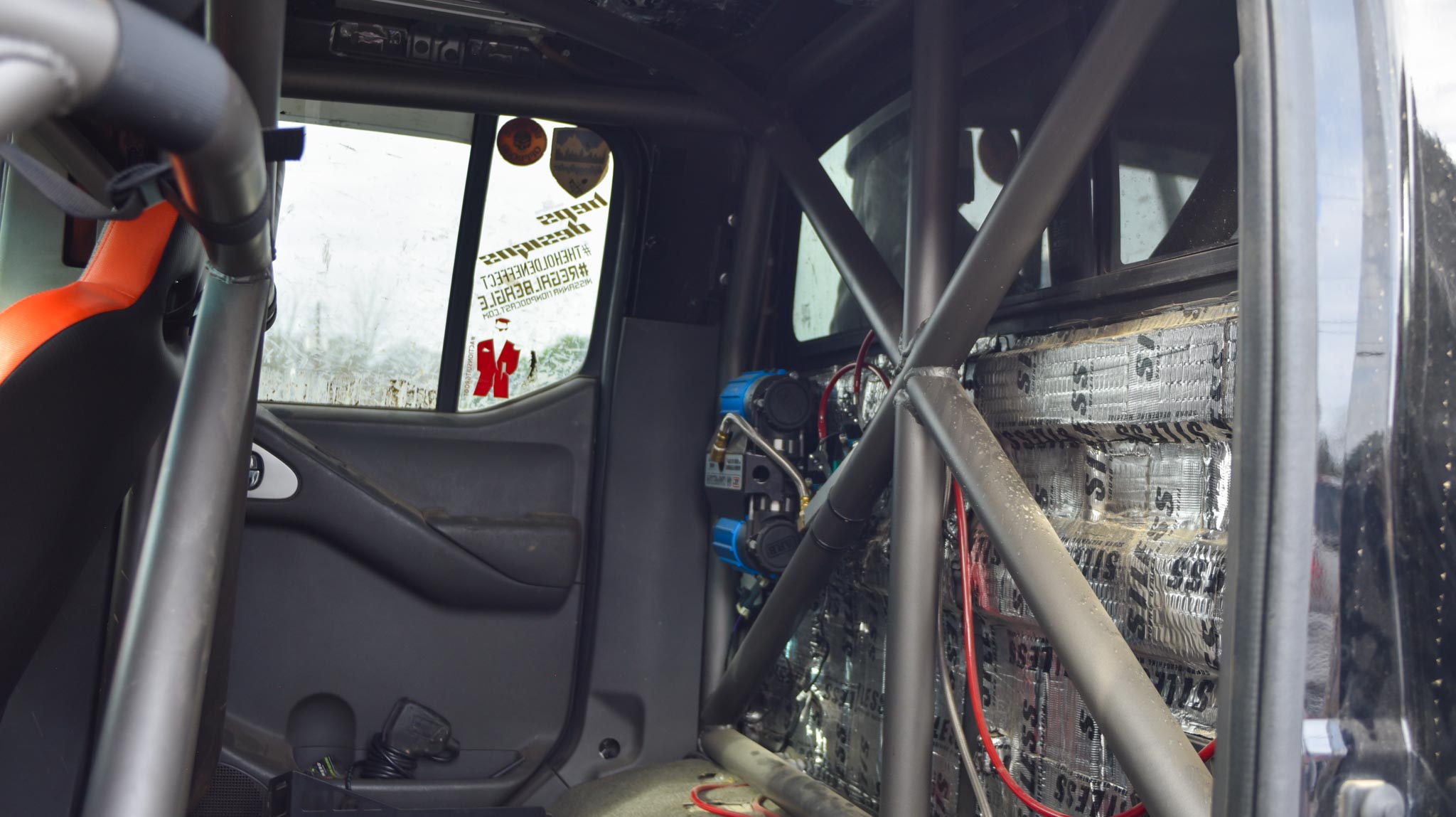 off-road roll cage