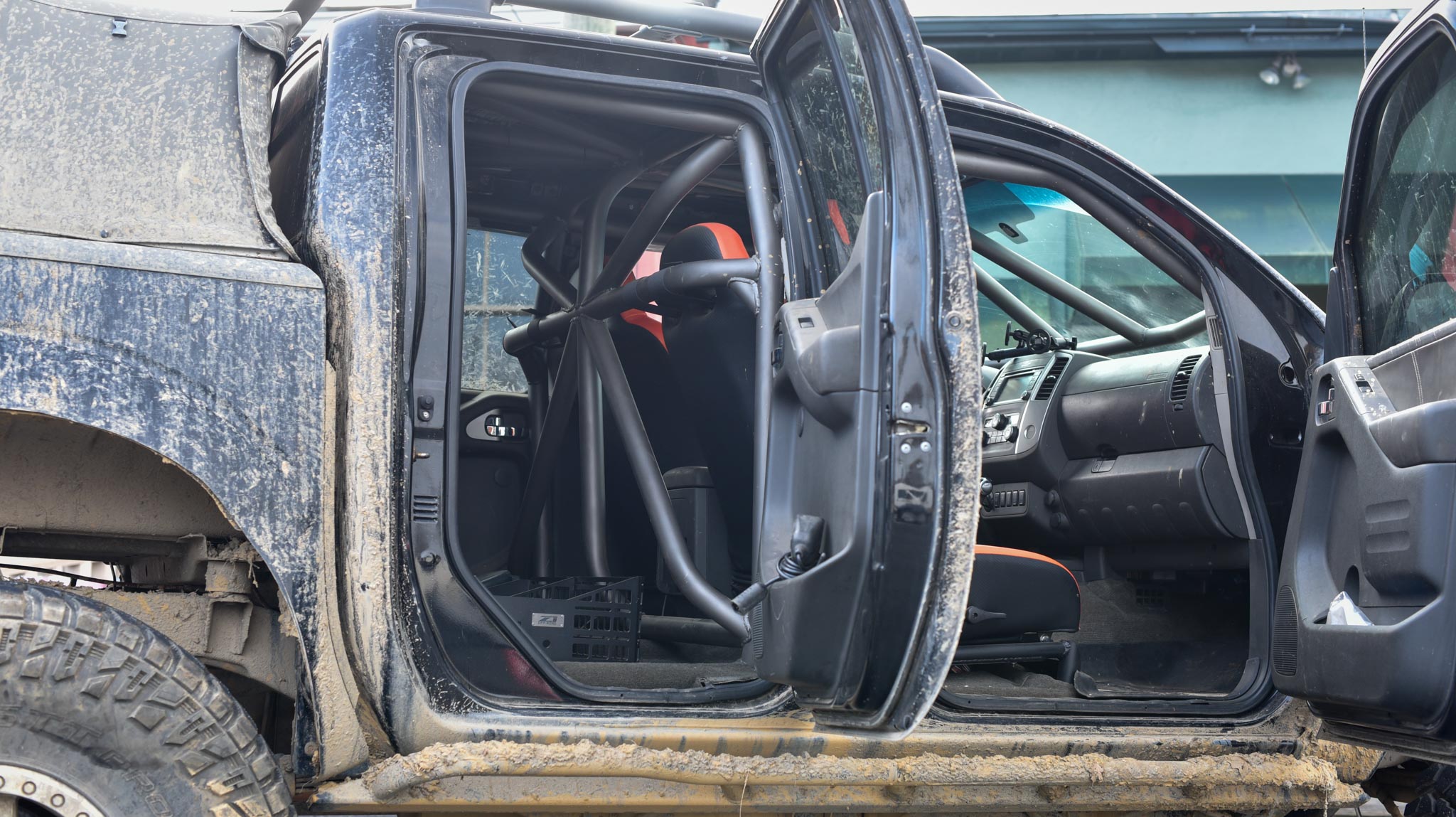 Nissan Fronteir roll cage