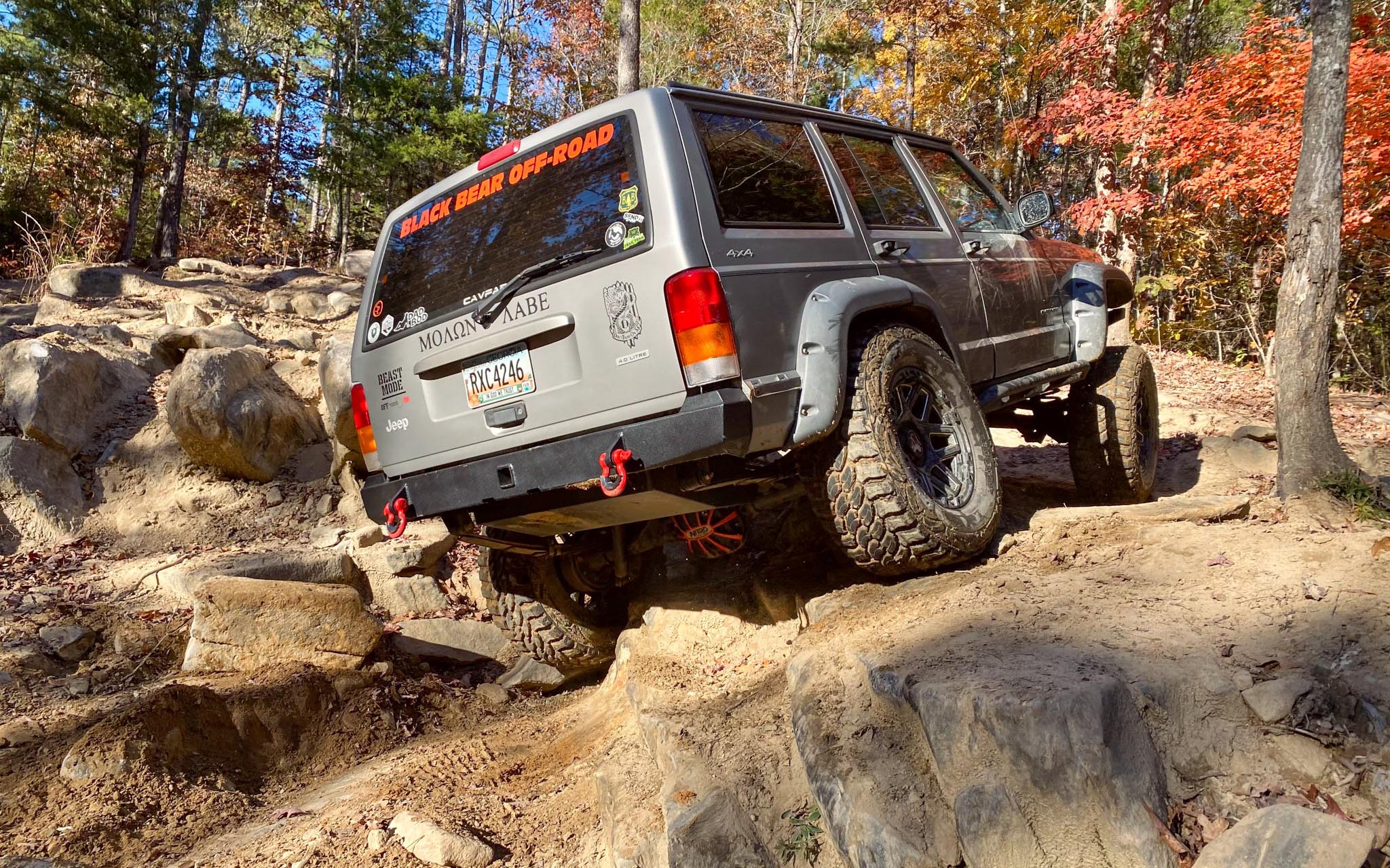 Jeep Cherokee off-road