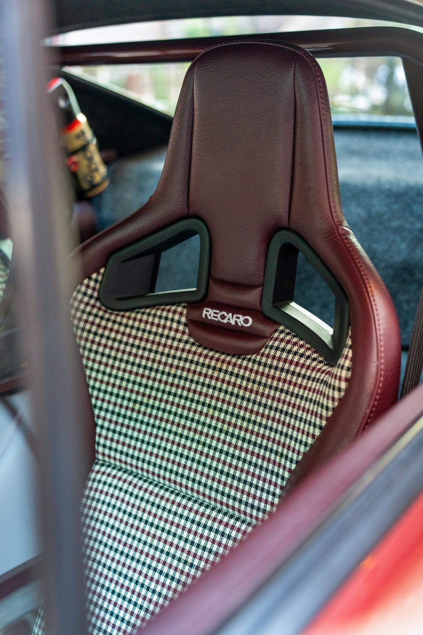 Recaro CS seats in Porsche 911 Carrera