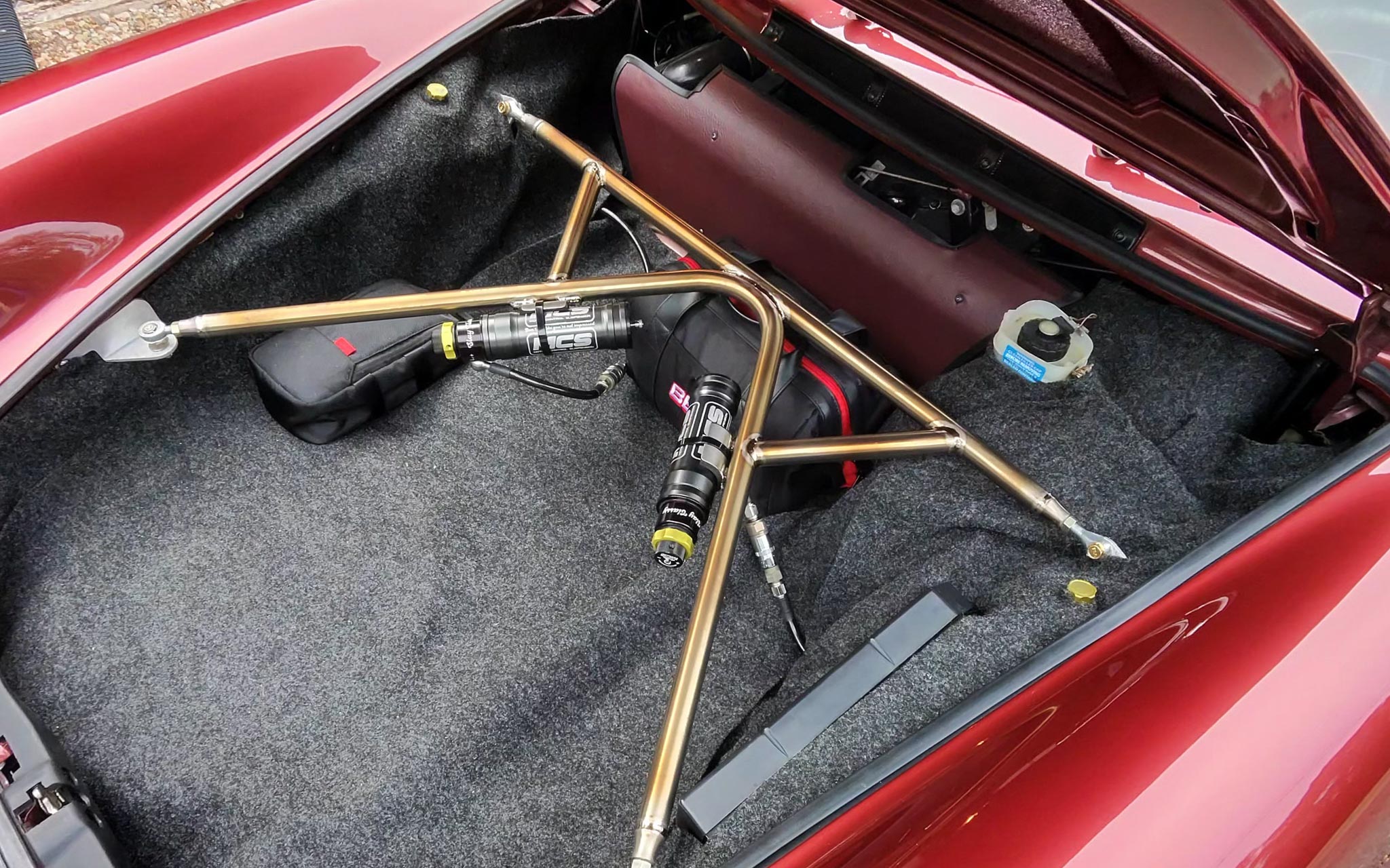 80s Porsche 911 strut bar