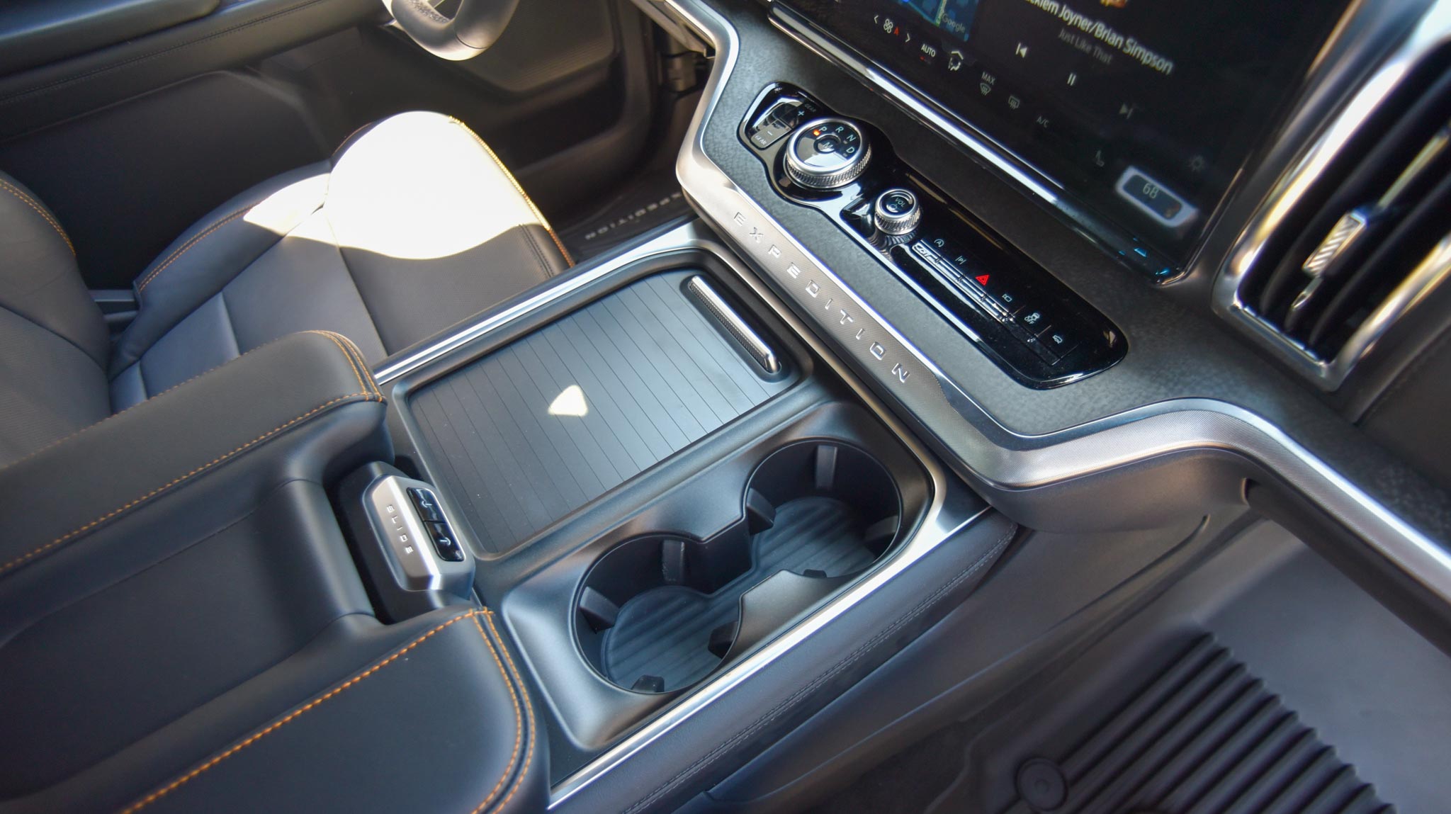 Ford Expedition Tremor interior
