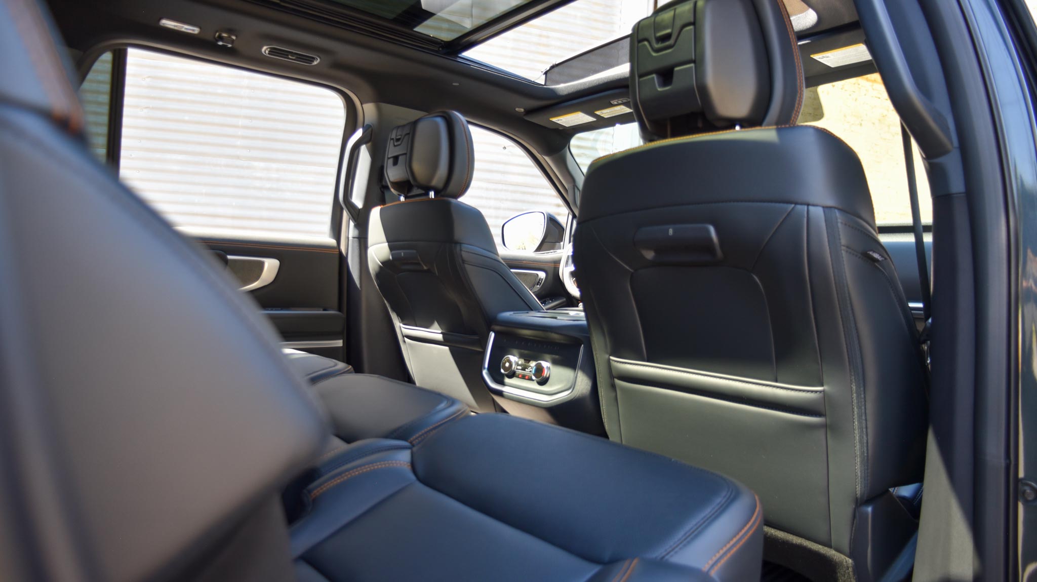 Ford Expedition Tremor interior