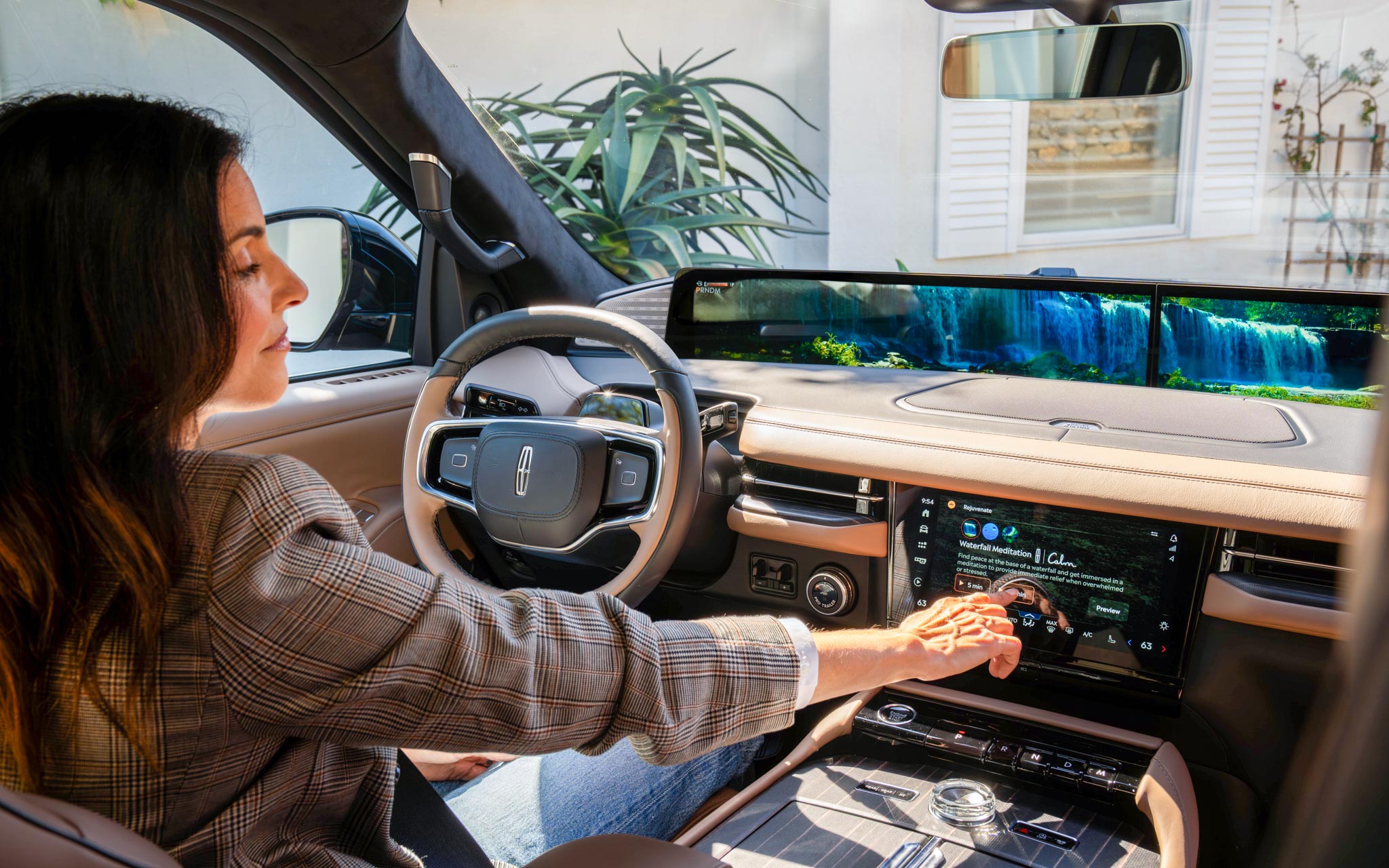 is there too much tech & distraction in new vehicles