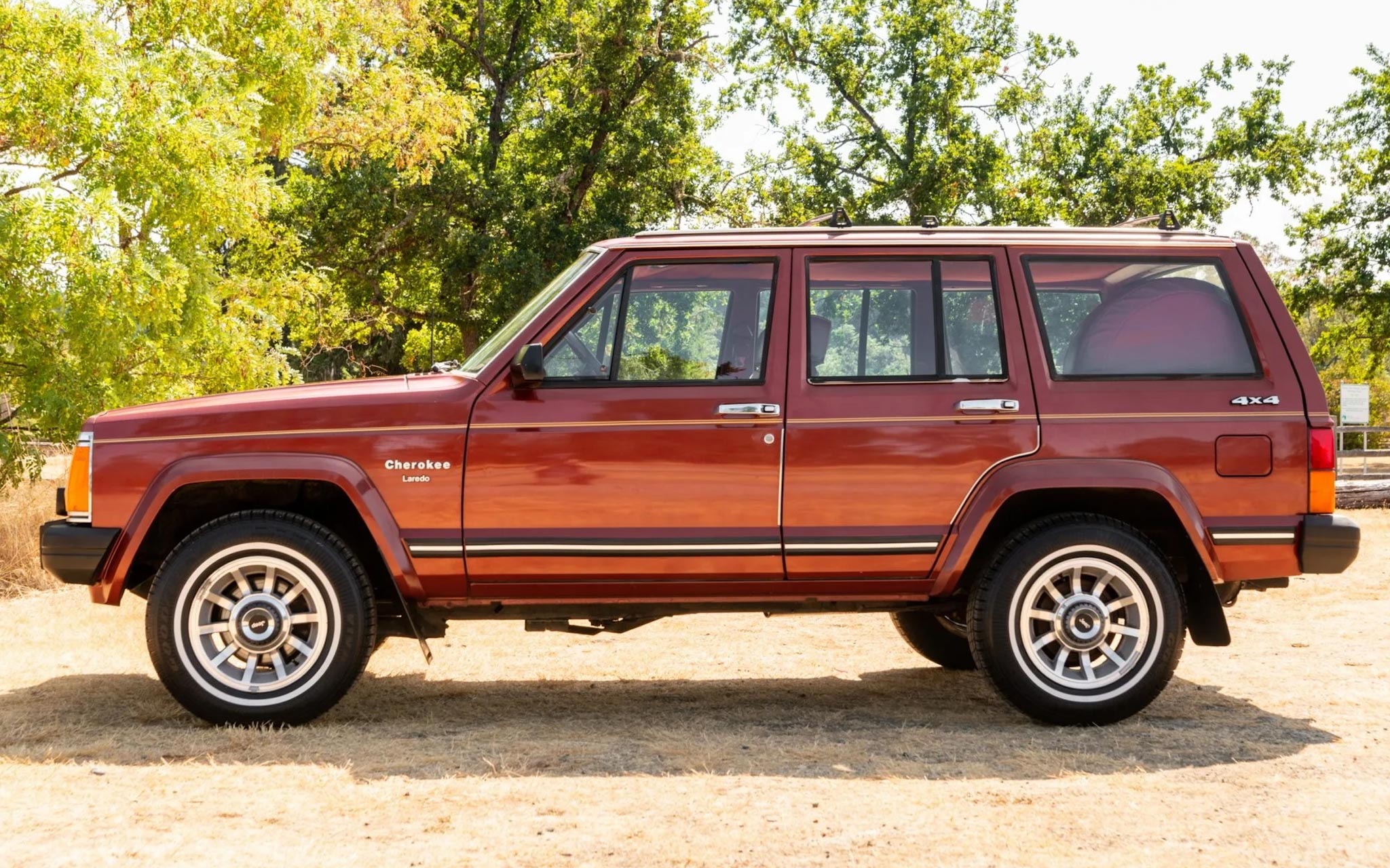 80s Jeep Cherokee