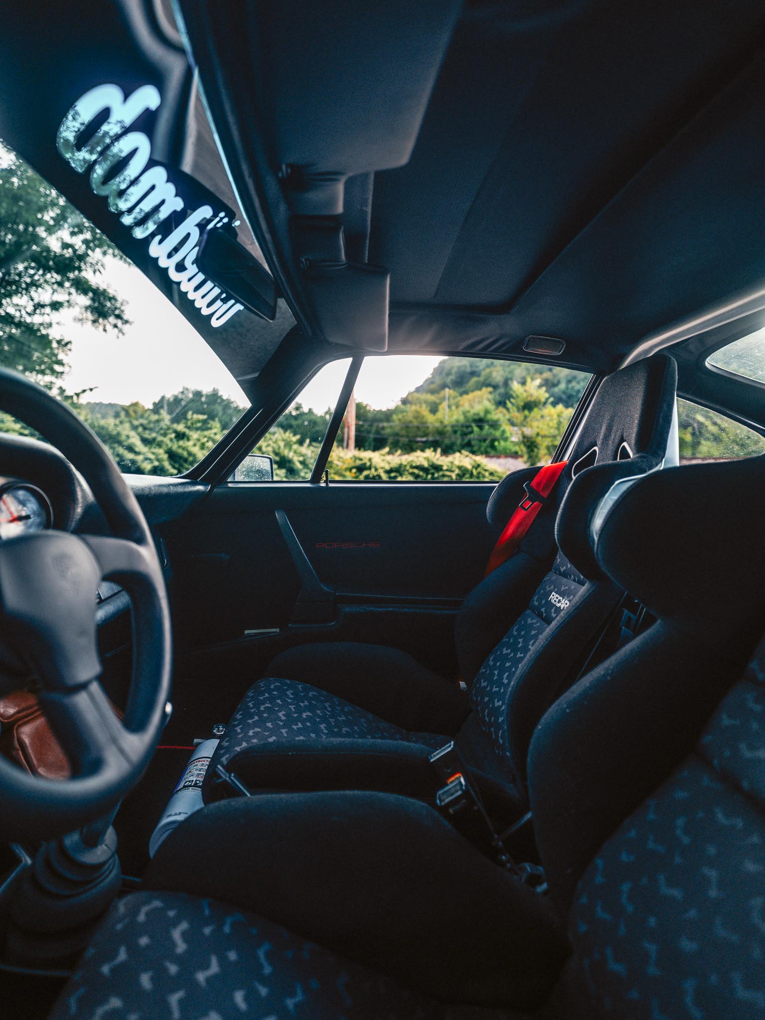 Porsche 911 with Recaro A8 seats