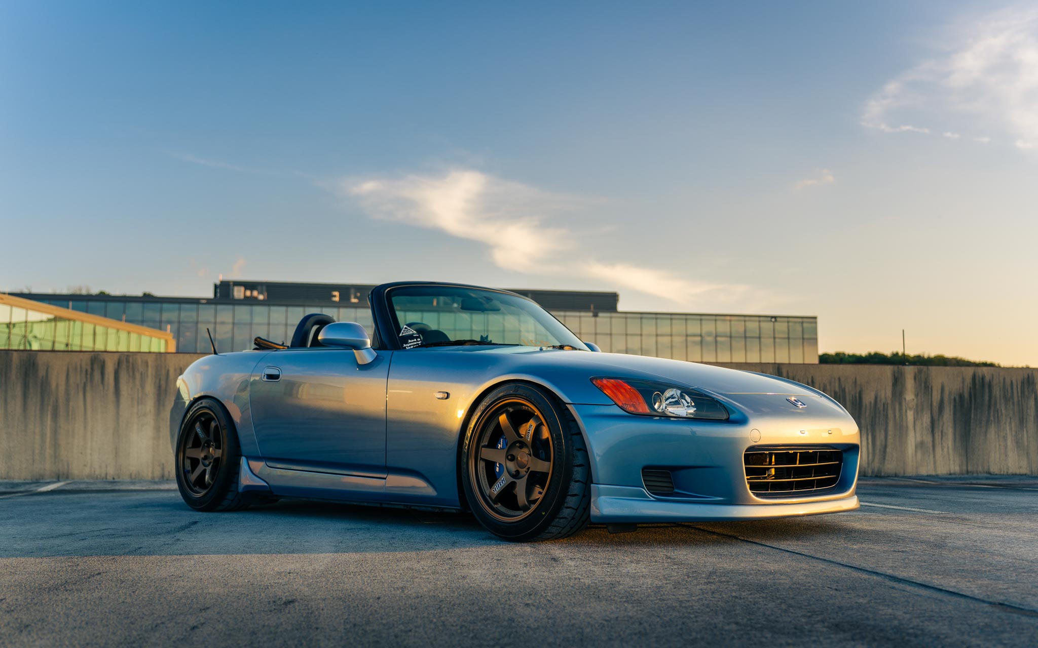 S2000 on Volk TE37 wheels size 17x9.5 +41 squared