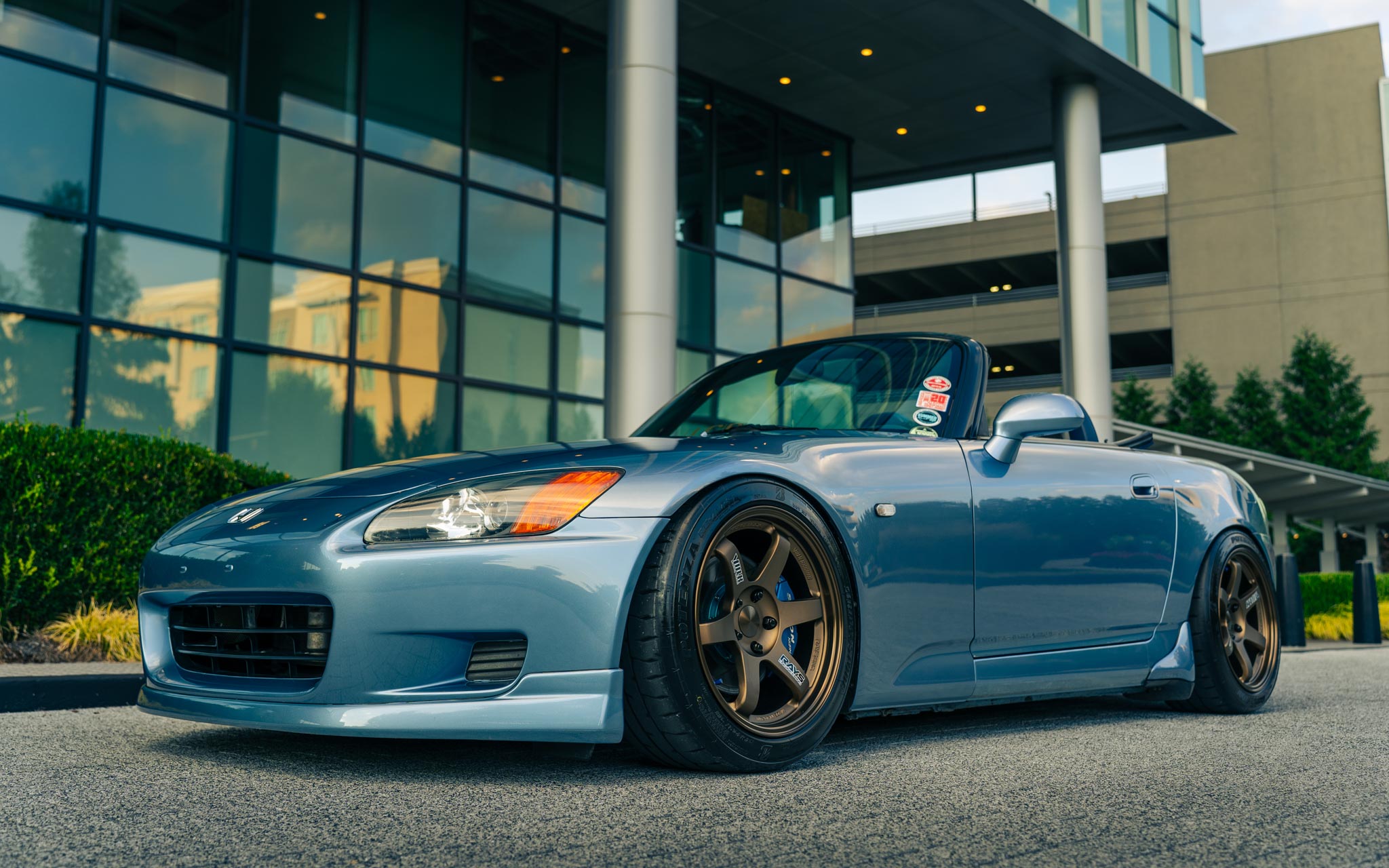 S2000 on Volk TE37 wheels size 17x9.5 +41 squared