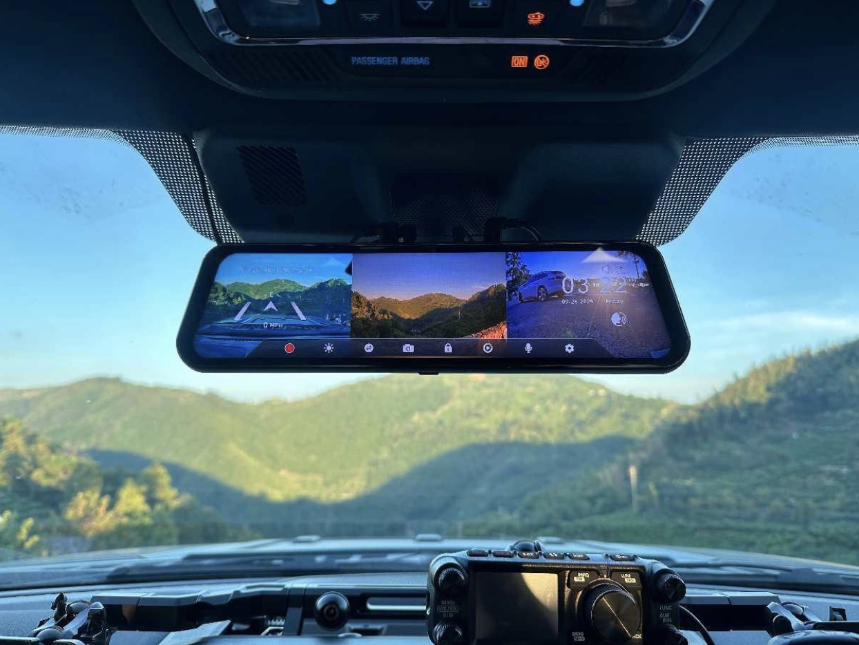 a great dash cam setup is the 3 camera G900TriPro