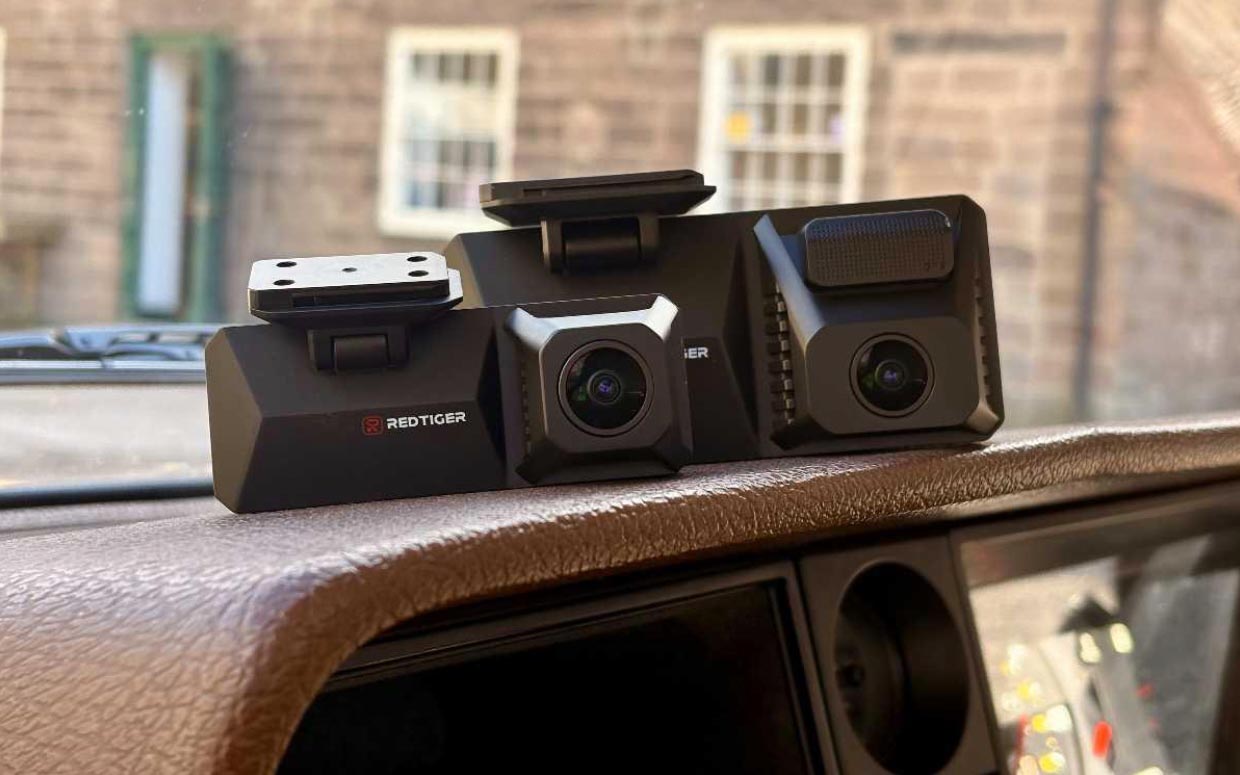 dual dash cam kit with front & rear cameras
