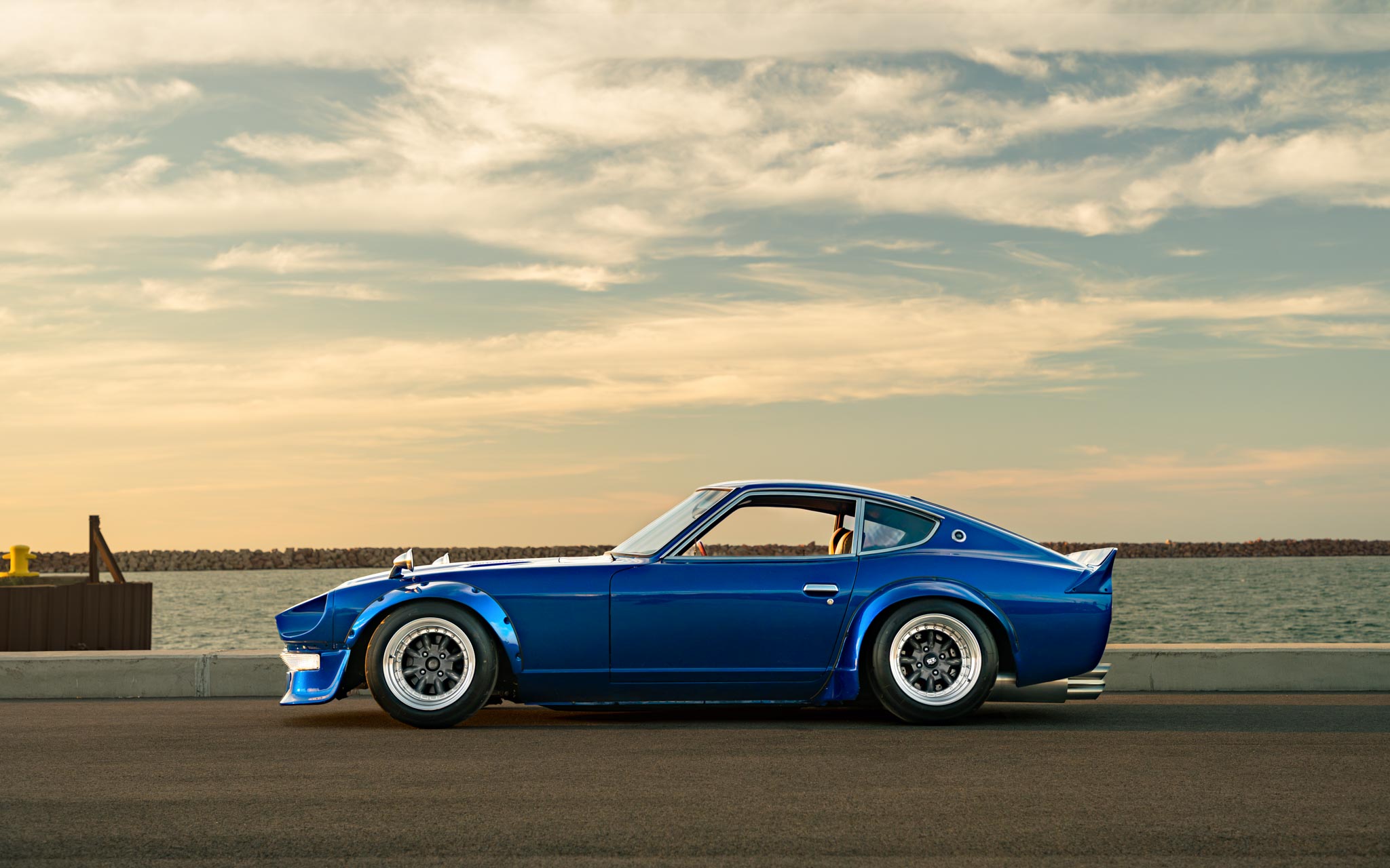 blue Datsun 280Z